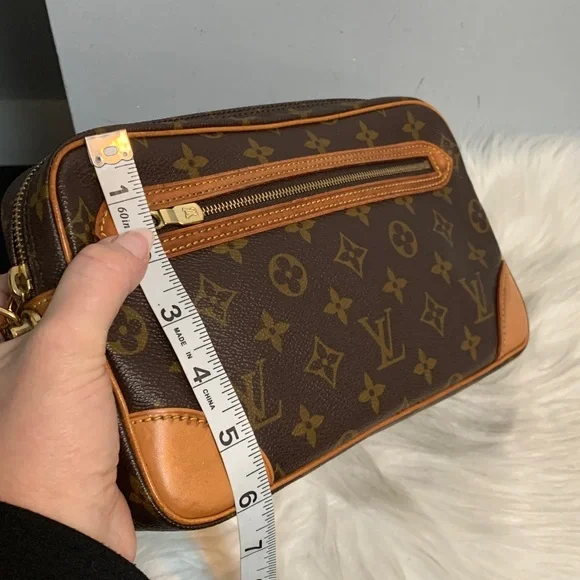 1991 authentic Louis Vuitton Dragonne GM wristlet - Picture 5 of 17